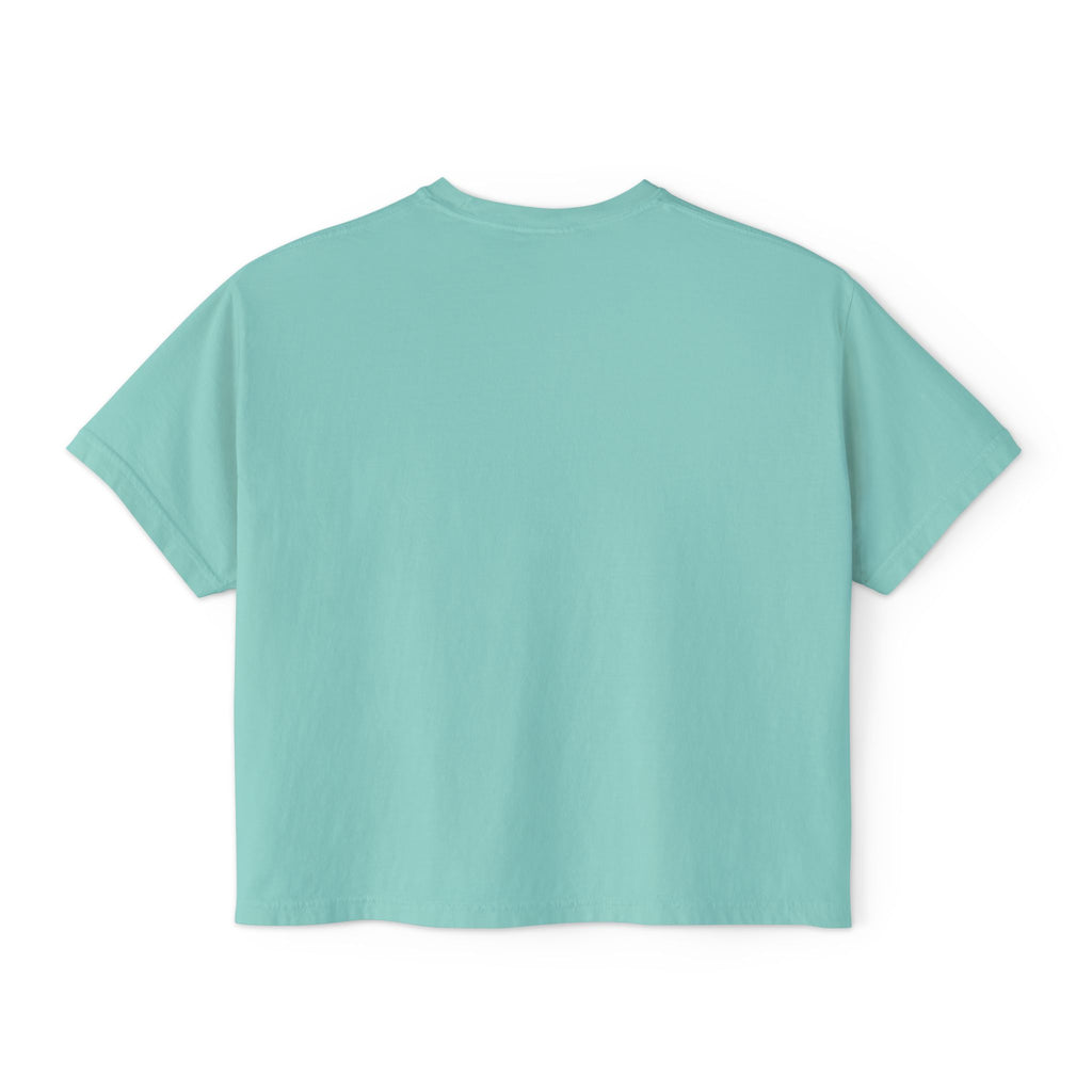 Women's Boxy Tee with Minimalist “Amour Toujours” Script